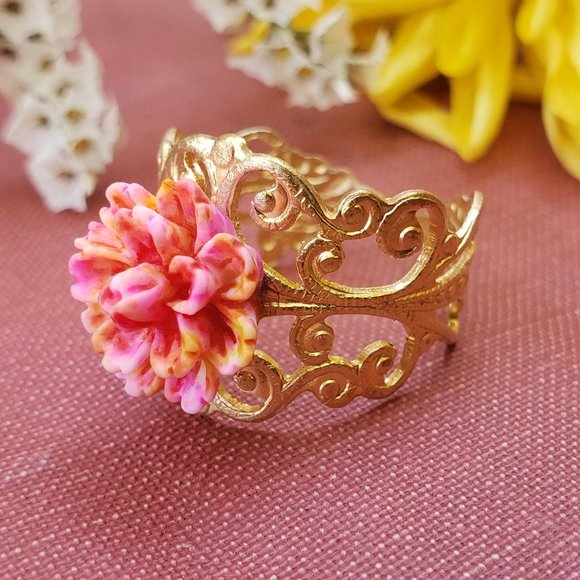 Vintaged Sunburst Lace Ring - Picture 3 of 7